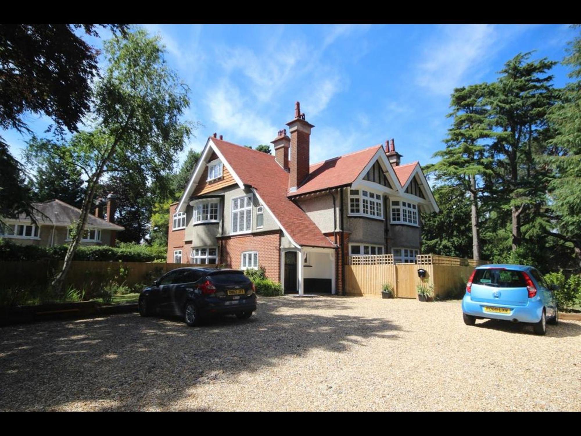The Coach House * Bournemouth